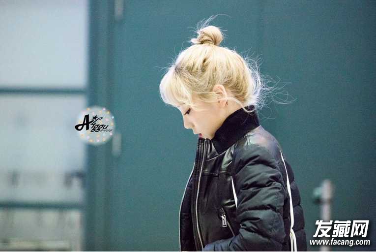 讲谈社《秒速五厘米》、《深红累之渊》等作品网易漫画同步连载_火狐电竞平台(图3) 火狐电竞平台